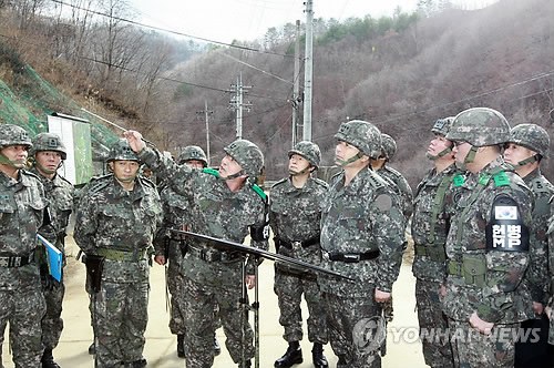 韓軍方高官察看朝軍動(dòng)向稱朝鮮挑釁態(tài)勢(shì)加強(qiáng)