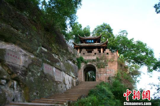 中國(guó)保存最完好的古戰(zhàn)場(chǎng)遺跡“釣魚城”將建遺址博物館