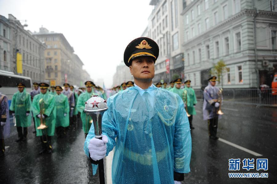 （國際）（2）中國人民解放軍軍樂團(tuán)與女子儀仗隊亮相莫斯科